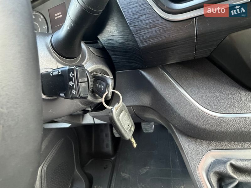 Грузовой фургон Renault Trafic 2022 в Луцке