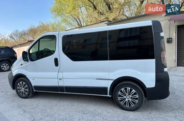 Мінівен Renault Trafic 2002 в Кам'янець-Подільському