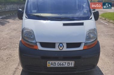 Вантажопасажирський фургон Renault Trafic 2005 в Могилів-Подільському