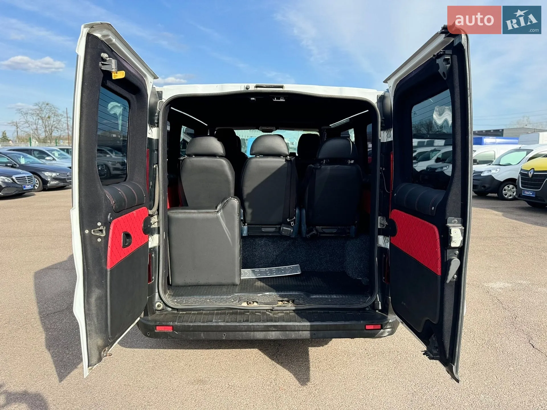 2019 Renault Trafic - мініатюра 36