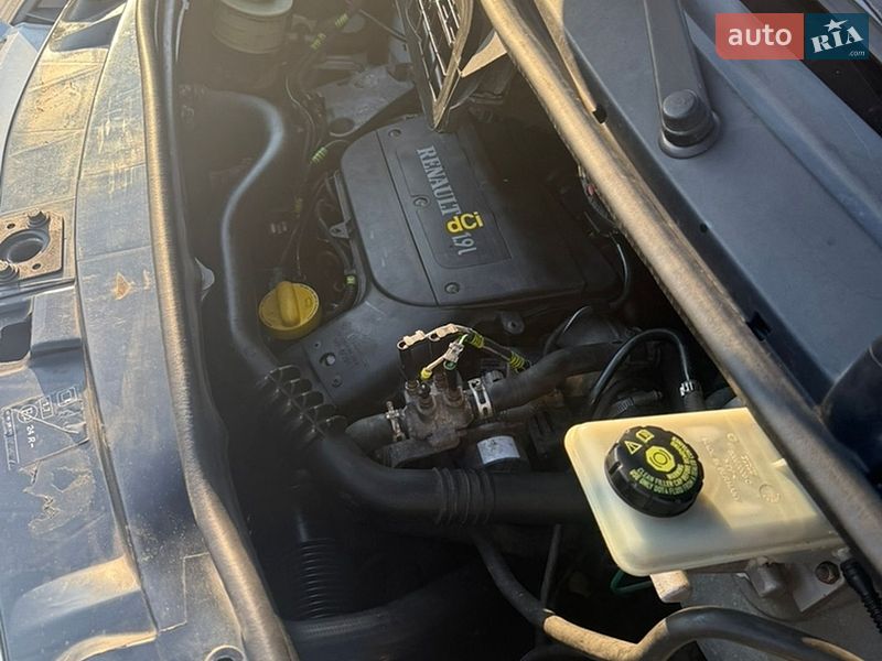 Мінівен Renault Trafic 2006 в Бучачі