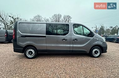 Грузопассажирский фургон Renault Trafic 2018 в Ровно