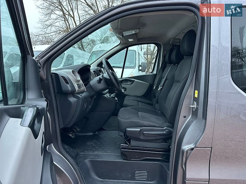 Грузопассажирский фургон Renault Trafic 2018 в Ровно