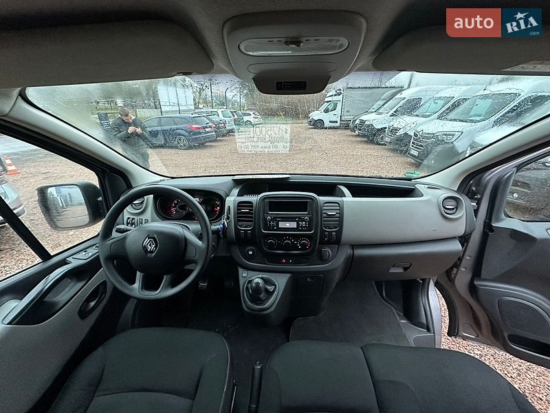Грузопассажирский фургон Renault Trafic 2018 в Ровно