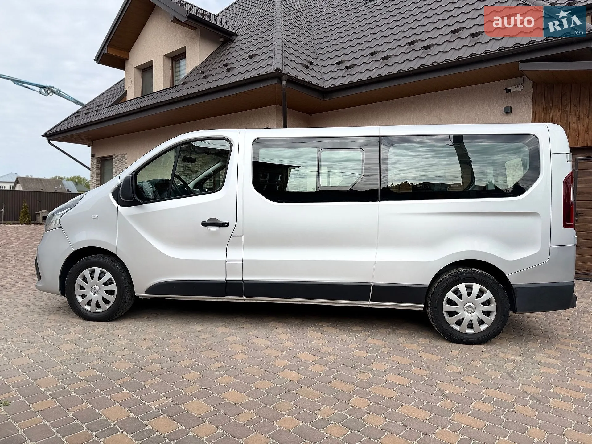 2017 Renault Trafic - мініатюра 11