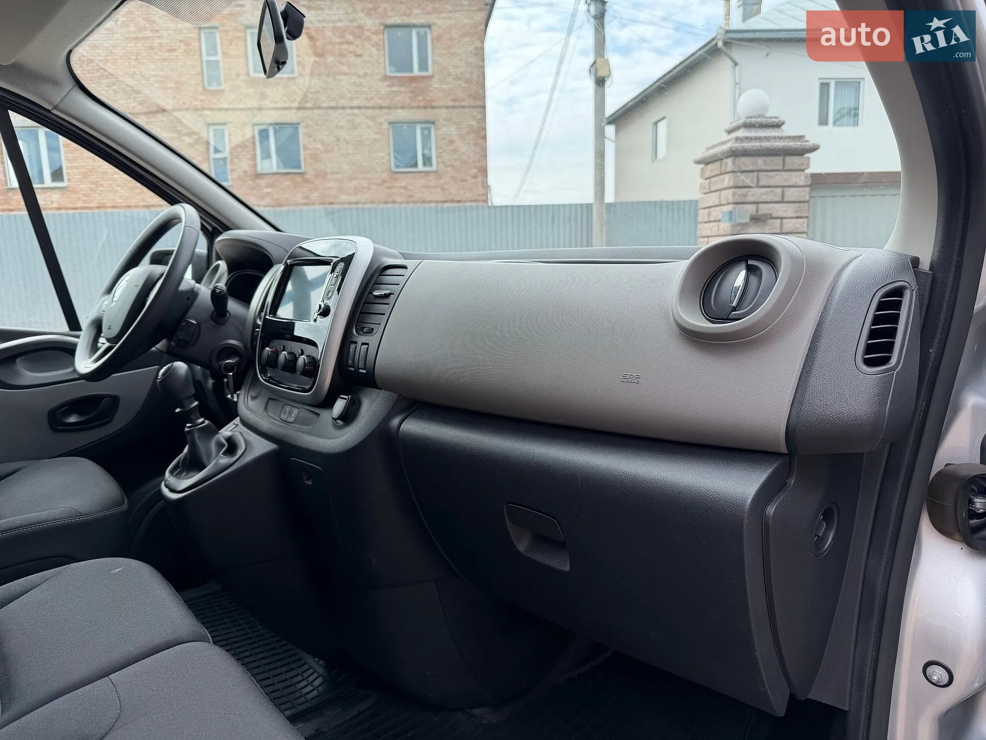 2017 Renault Trafic - мініатюра 27