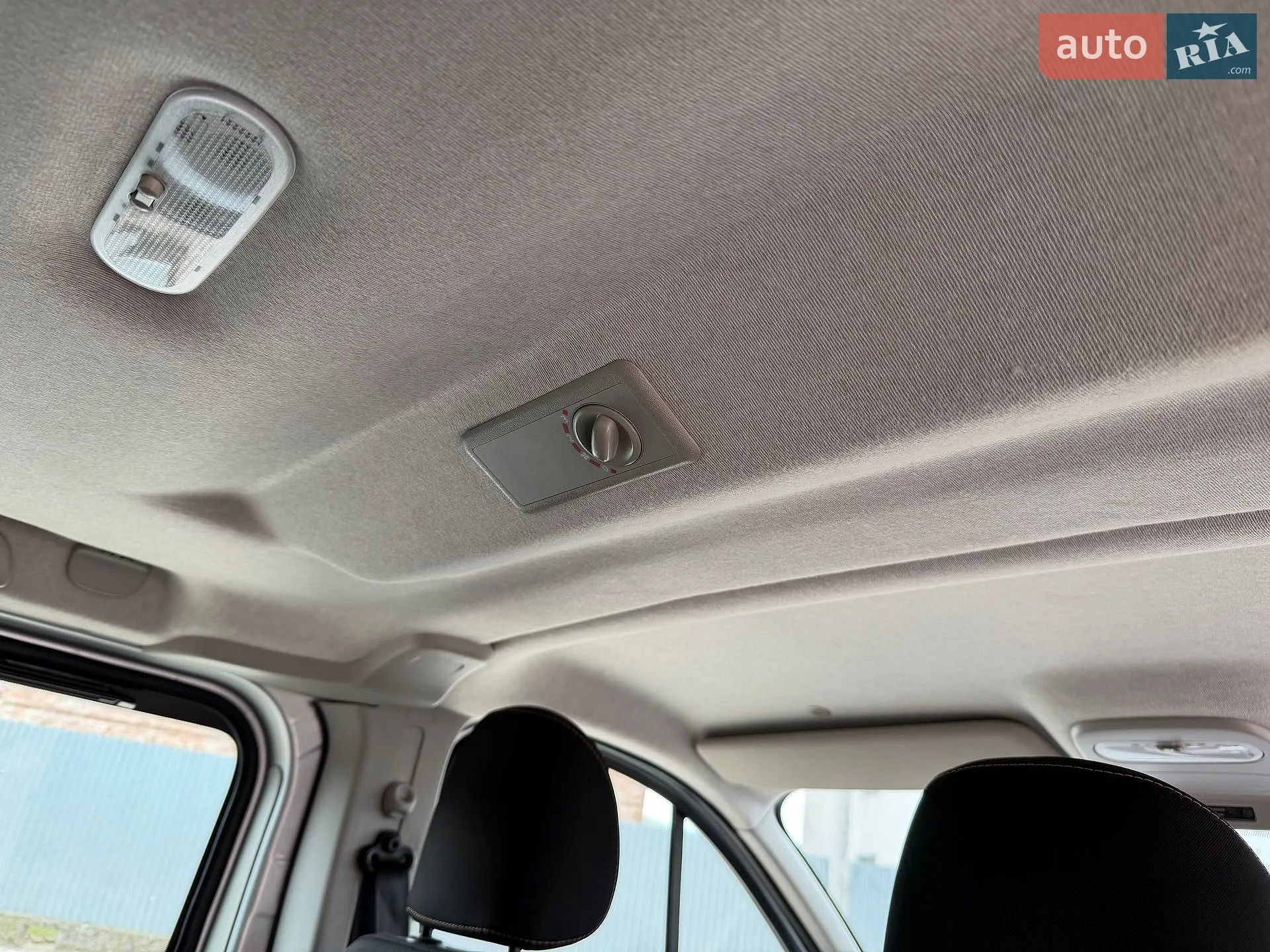 2017 Renault Trafic - мініатюра 30