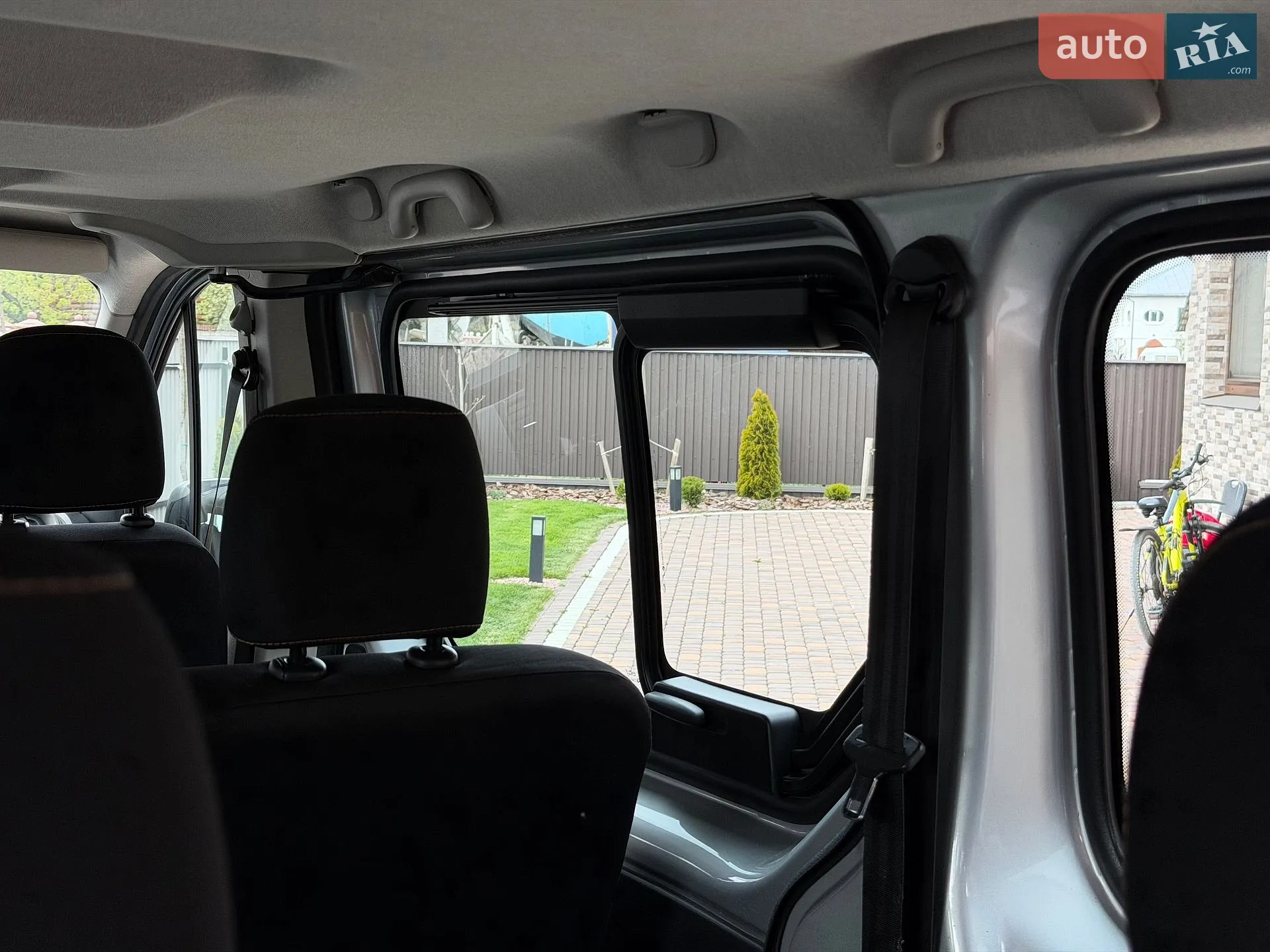 2017 Renault Trafic - мініатюра 38