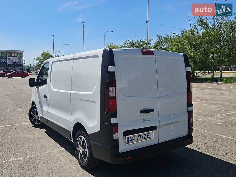 Вантажопасажирський фургон Renault Trafic 2019 в Запоріжжі