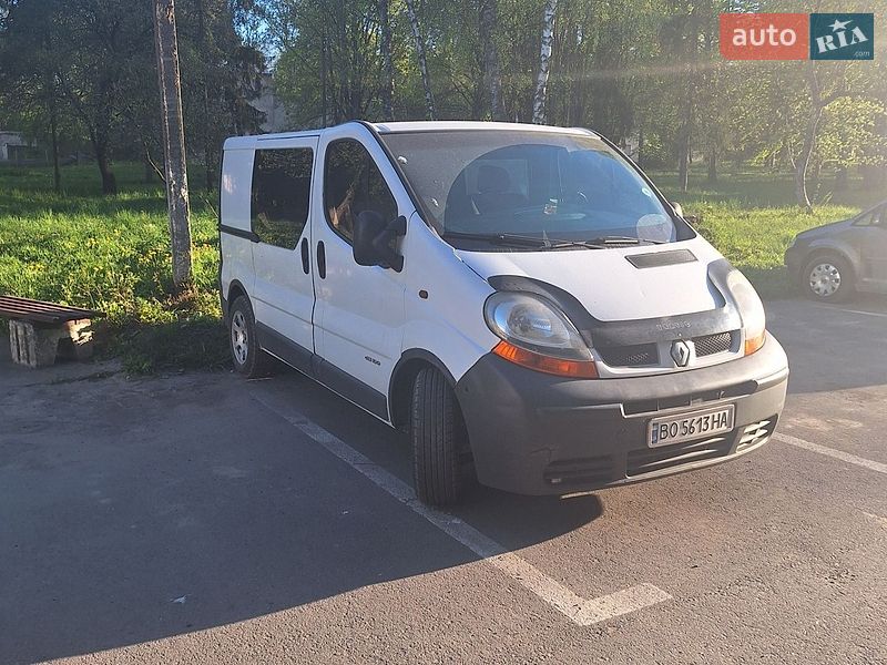 Минивэн Renault Trafic 2004 в Жовкве