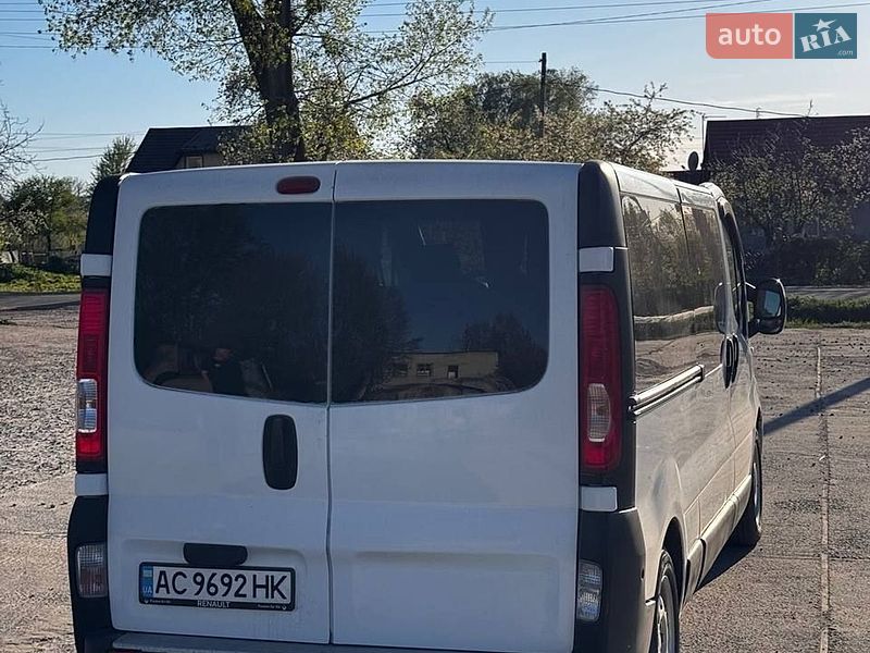 Минивэн Renault Trafic 2008 в Иваничах