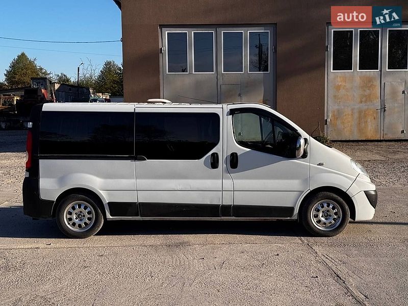 Минивэн Renault Trafic 2008 в Иваничах