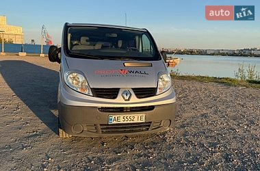 Вантажопасажирський фургон Renault Trafic 2012 в Дніпрі