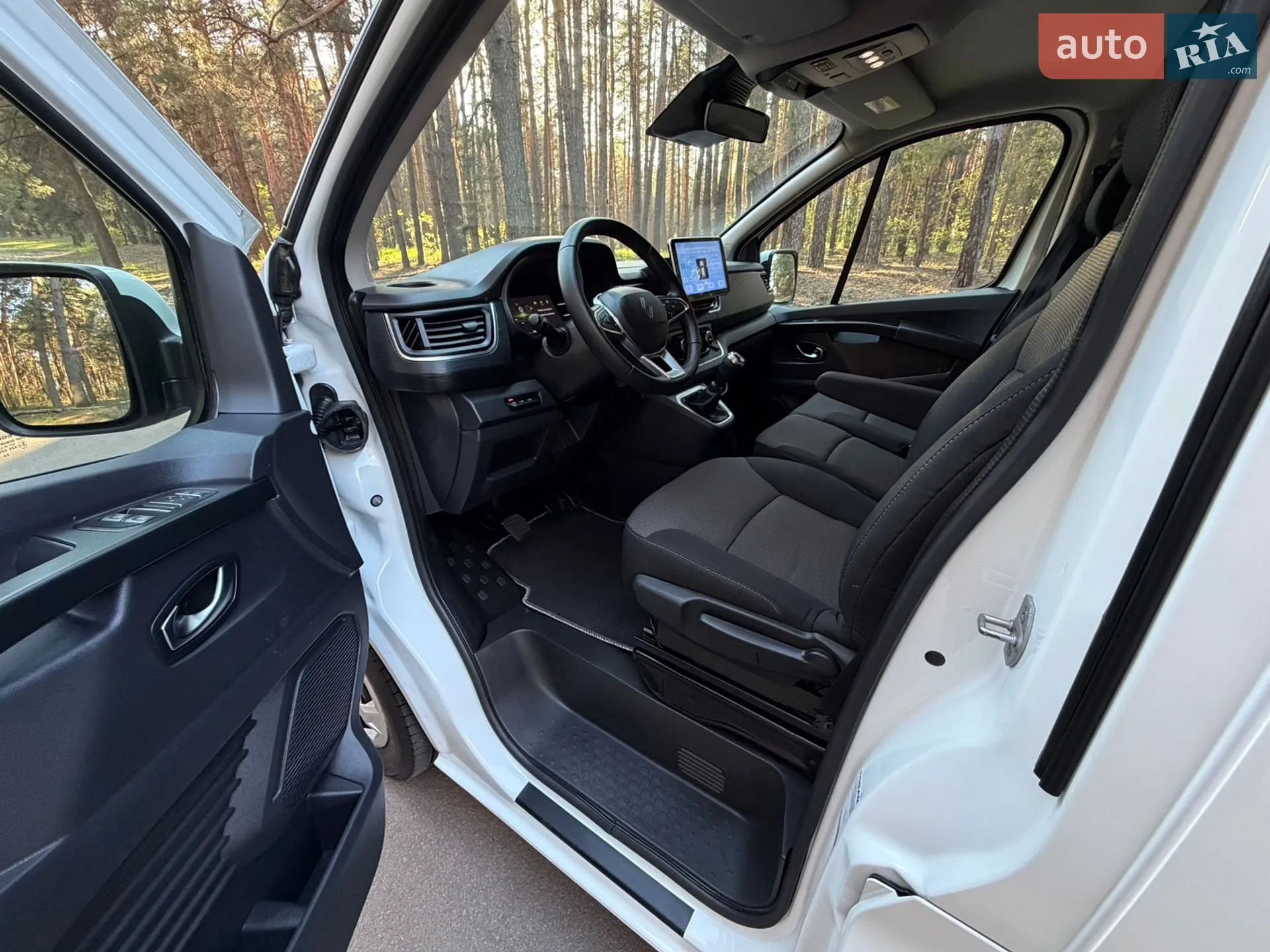 2025 Renault Trafic - мініатюра 40