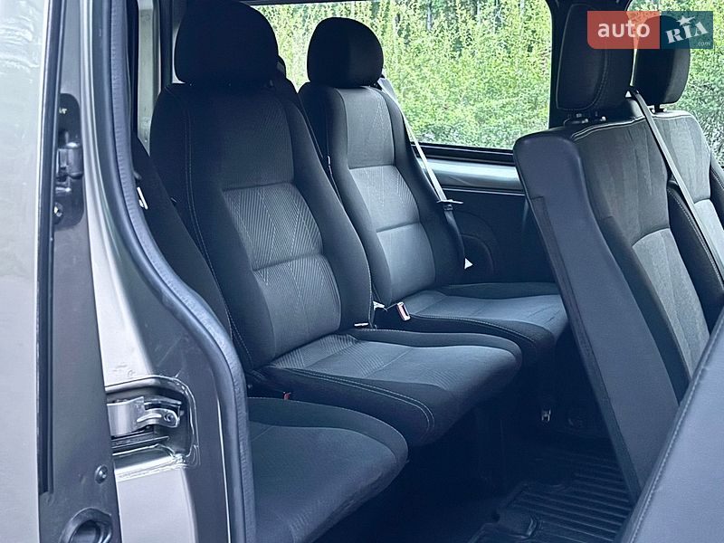 Минивэн Renault Trafic 2015 в Луцке