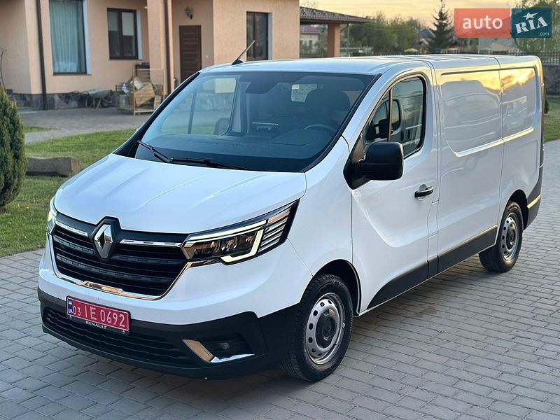 Грузовой фургон Renault Trafic 2022 в Бродах