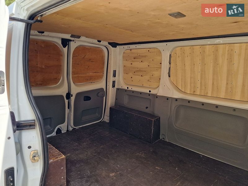 Грузовой фургон Renault Trafic 2009 в Старой Выжевке