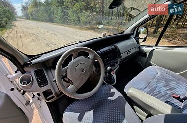 Грузовой фургон Renault Trafic 2009 в Старой Выжевке
