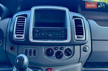 Микроавтобус Renault Trafic 2011 в Ровно