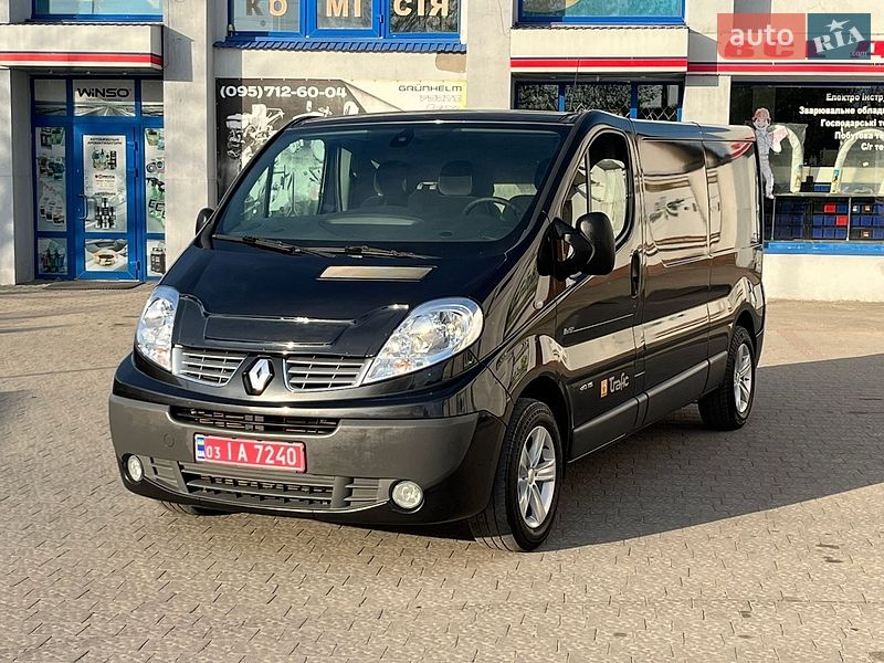 Грузовой фургон Renault Trafic 2012 в Бродах
