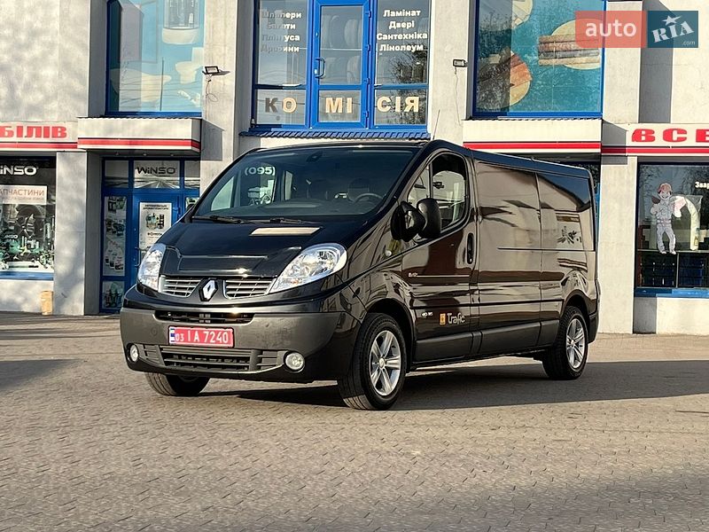 Грузовой фургон Renault Trafic 2012 в Бродах