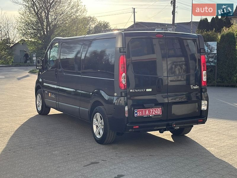 Грузовой фургон Renault Trafic 2012 в Бродах
