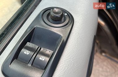 Грузовой фургон Renault Trafic 2012 в Бродах