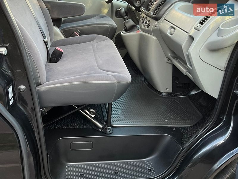 Грузовой фургон Renault Trafic 2012 в Бродах