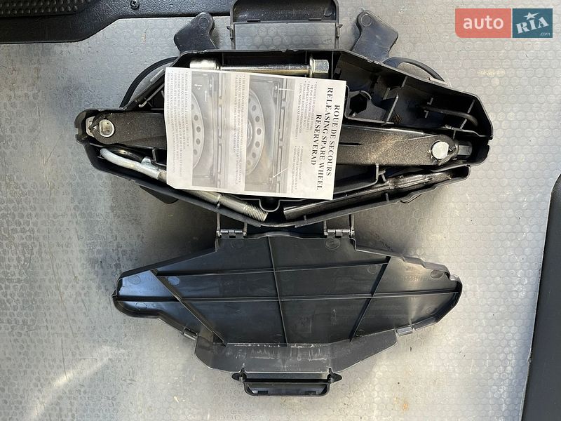 Грузовой фургон Renault Trafic 2012 в Бродах