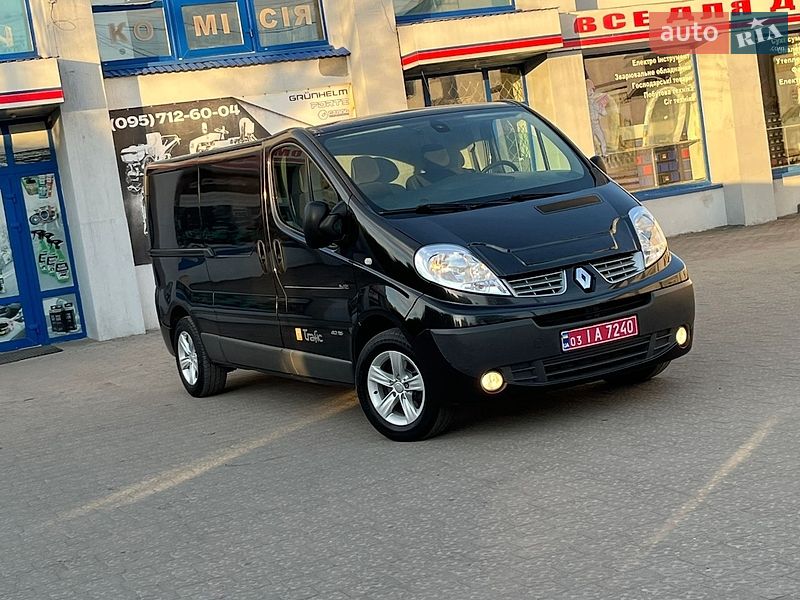 Грузовой фургон Renault Trafic 2012 в Бродах
