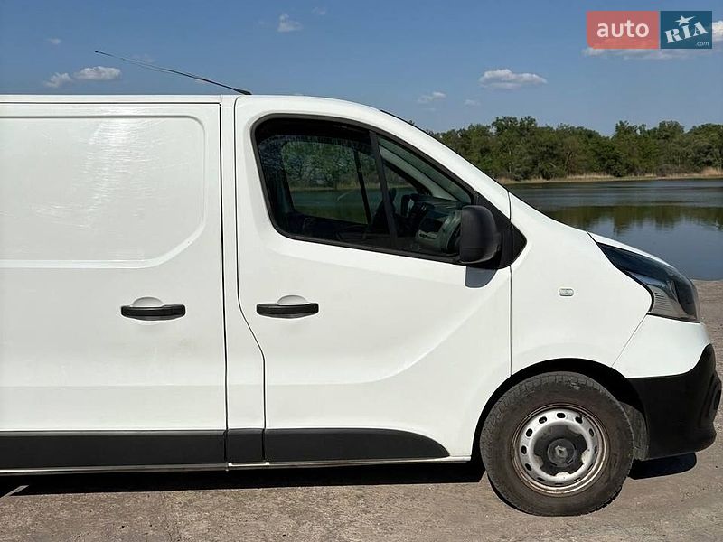 Грузовой фургон Renault Trafic 2018 в Каменском