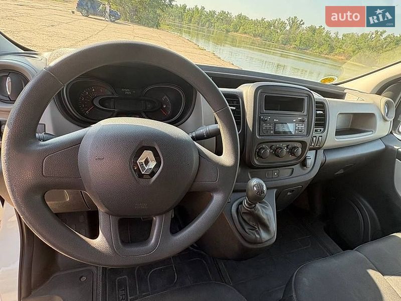 Грузовой фургон Renault Trafic 2018 в Каменском
