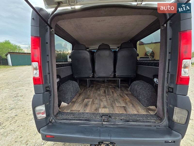 Минивэн Renault Trafic 2008 в Коломые