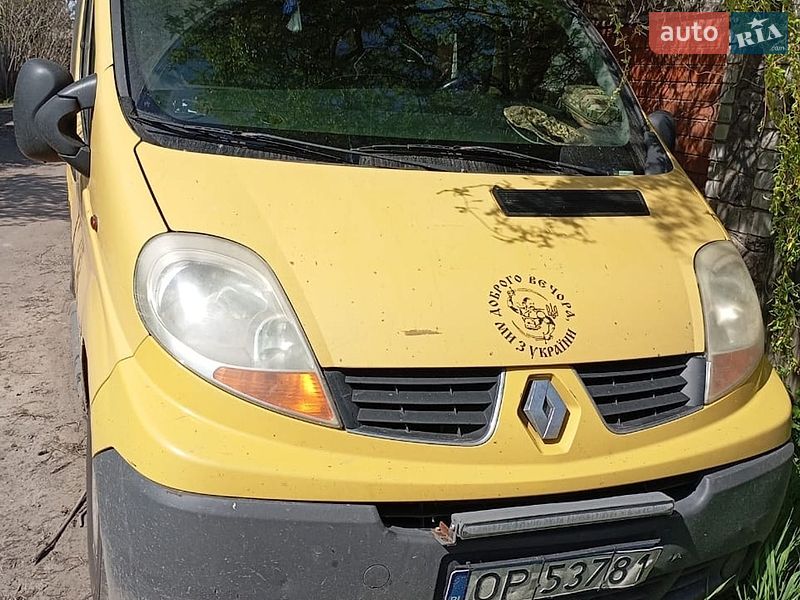 Грузопассажирский фургон Renault Trafic 2006 в Харькове