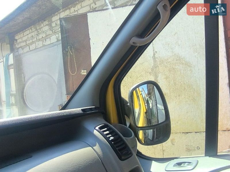 Минивэн Renault Trafic 2008 в Киеве