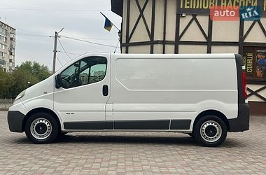 Вантажний фургон Renault Trafic 2014 в Рівному
