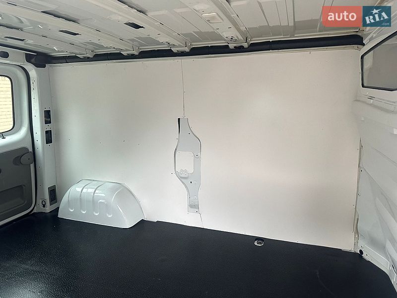 Вантажний фургон Renault Trafic 2014 в Рівному