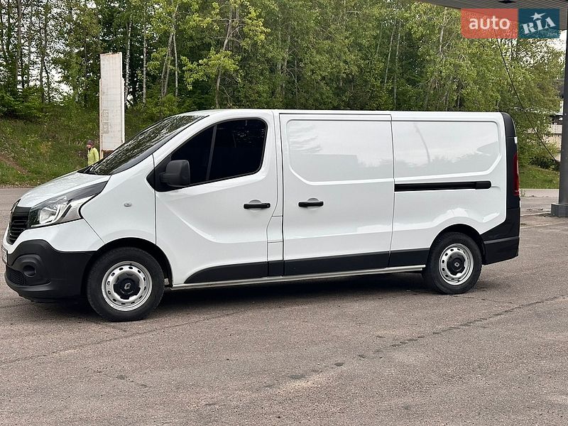 Вантажний фургон Renault Trafic 2019 в Івано-Франківську