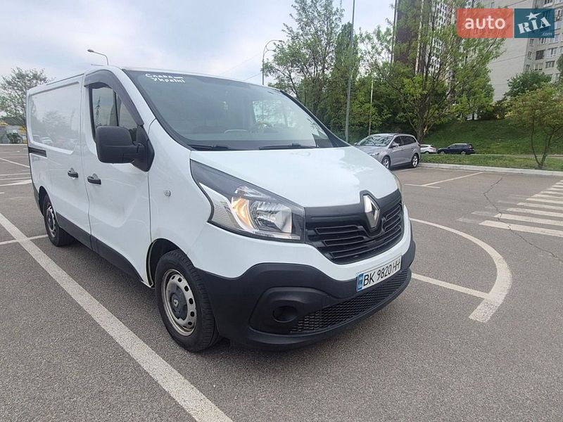 Грузовой фургон Renault Trafic 2017 в Киеве