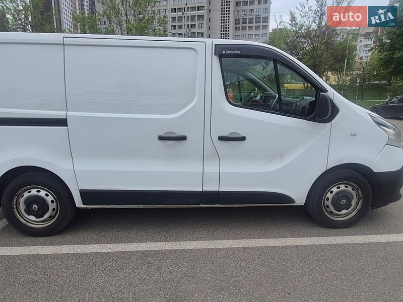Грузовой фургон Renault Trafic 2017 в Киеве
