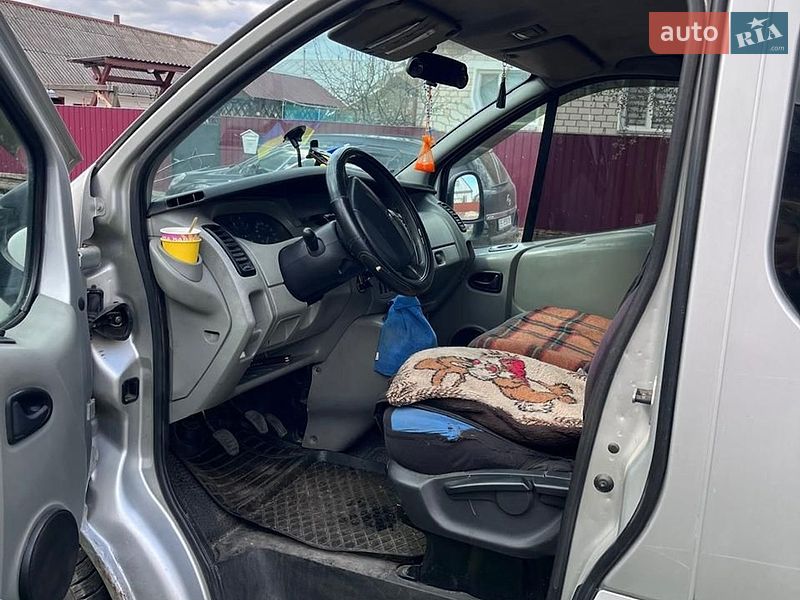 Мінівен Renault Trafic 2004 в Овручі фото 11 Мінівен Renault Trafic 2004 в Овручі