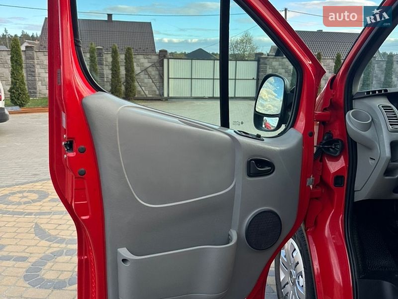 Грузовой фургон Renault Trafic 2013 в Луцке