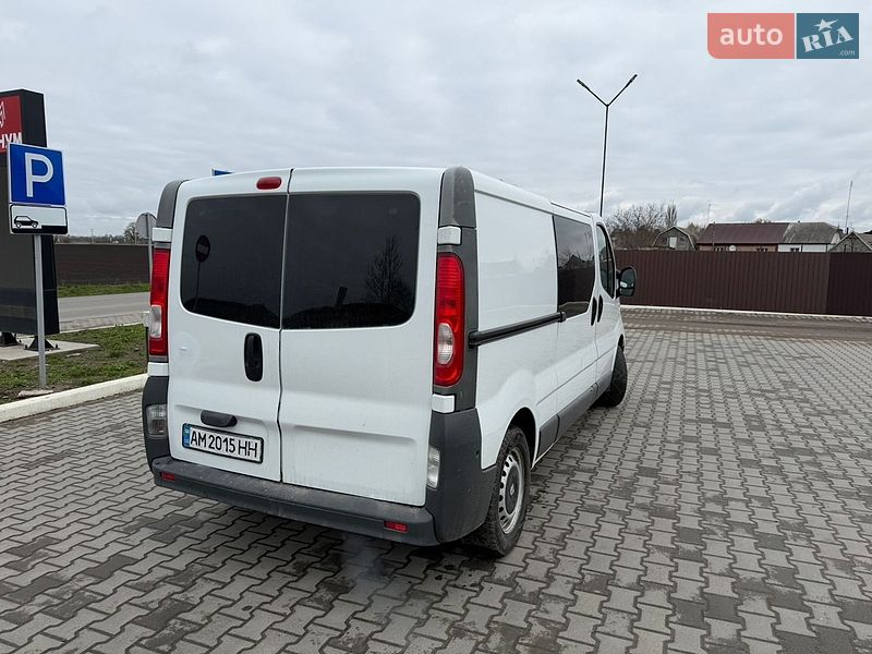 Грузовой фургон Renault Trafic 2012 в Красилове