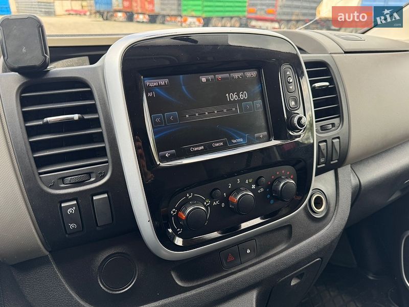 Мінівен Renault Trafic 2016 в Умані