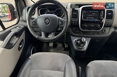 Мінівен Renault Trafic 2016 в Умані