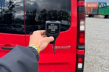 Мінівен Renault Trafic 2016 в Умані