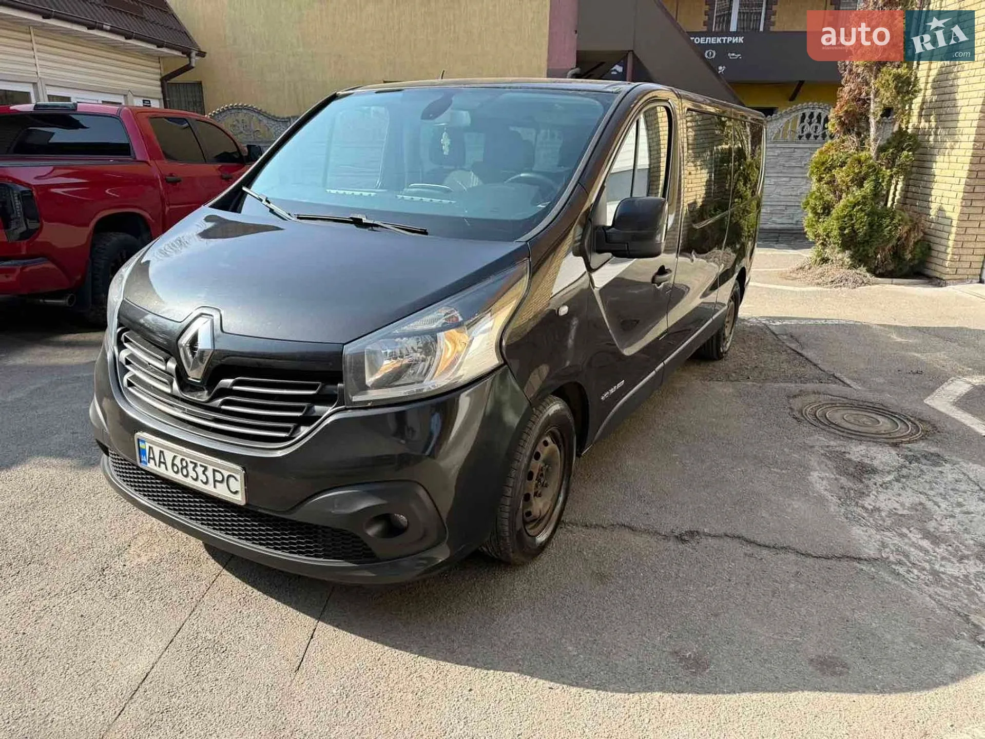 2016 Renault Trafic - мініатюра 3