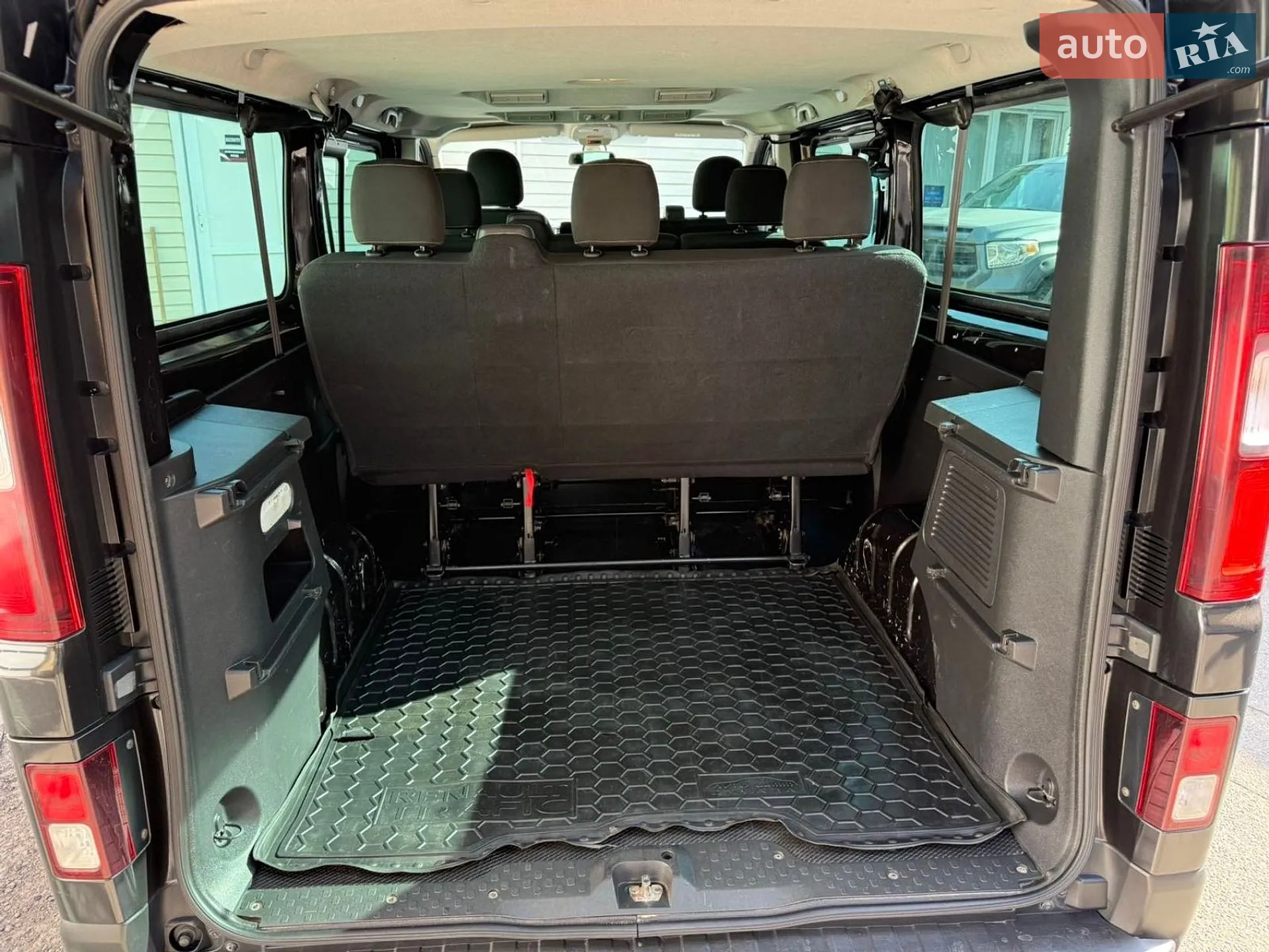 2016 Renault Trafic - мініатюра 17