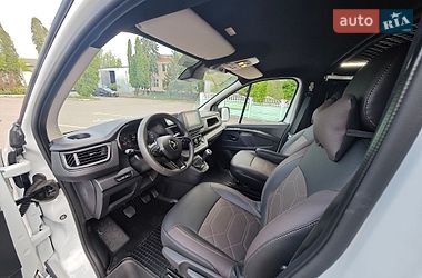 Минивэн Renault Trafic 2022 в Дубно