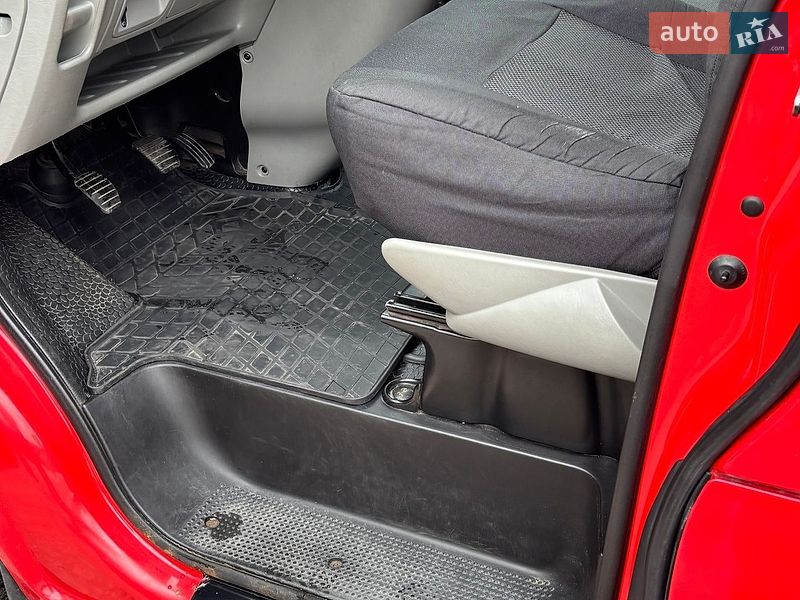 Вантажний фургон Renault Trafic 2014 в Харкові